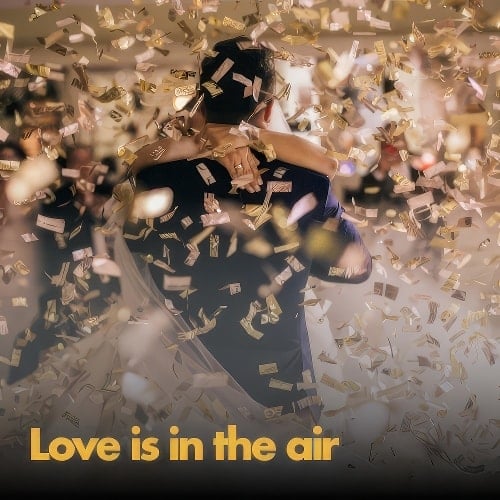 Wedding Confetti & Confetti Cannons 