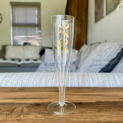 2026 New Year's Eve Party Champagne / Prosecco Clear with Gold Glitter Plastic Flute
