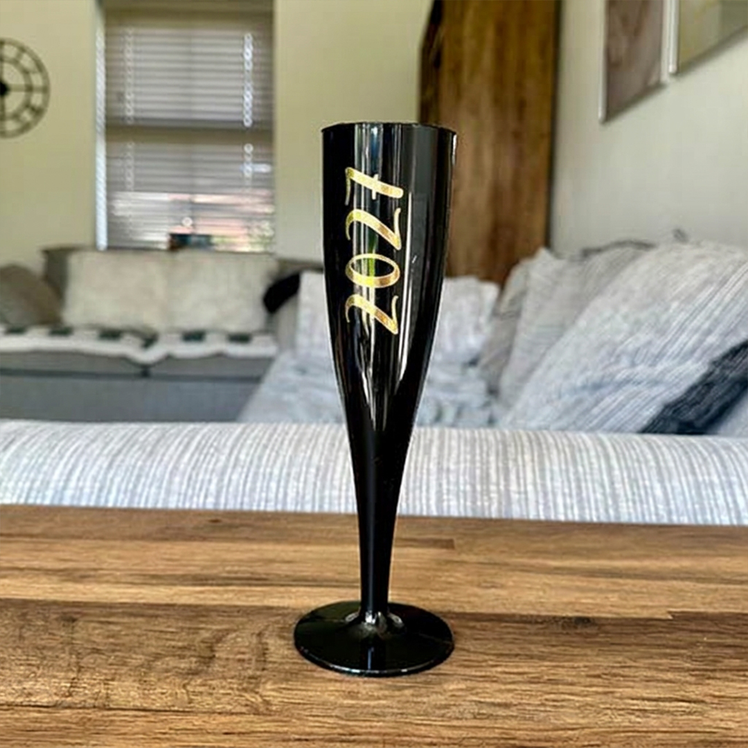 2027 New Year's Eve Party Champagne / Prosecco Black Plastic Flute