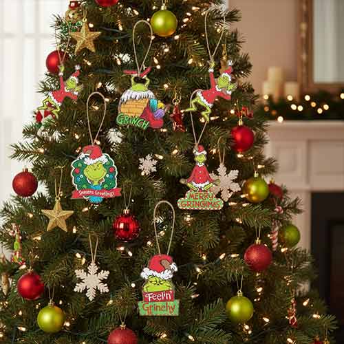 Assorted Grinch Christmas Hanging Tree Wooden Decoration 8cm
