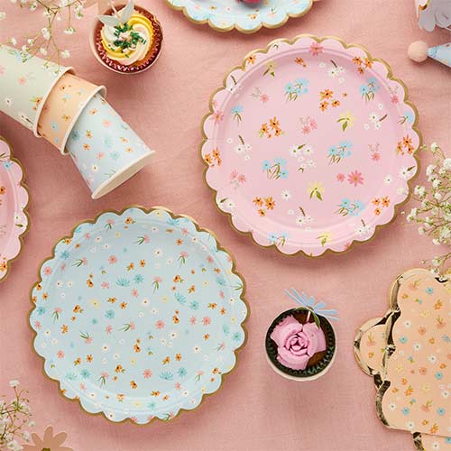 Assorted Pastel Floral Tea Party Round Scalloped Paper Plates 22cm - Pack of 8 Product Gallery Image