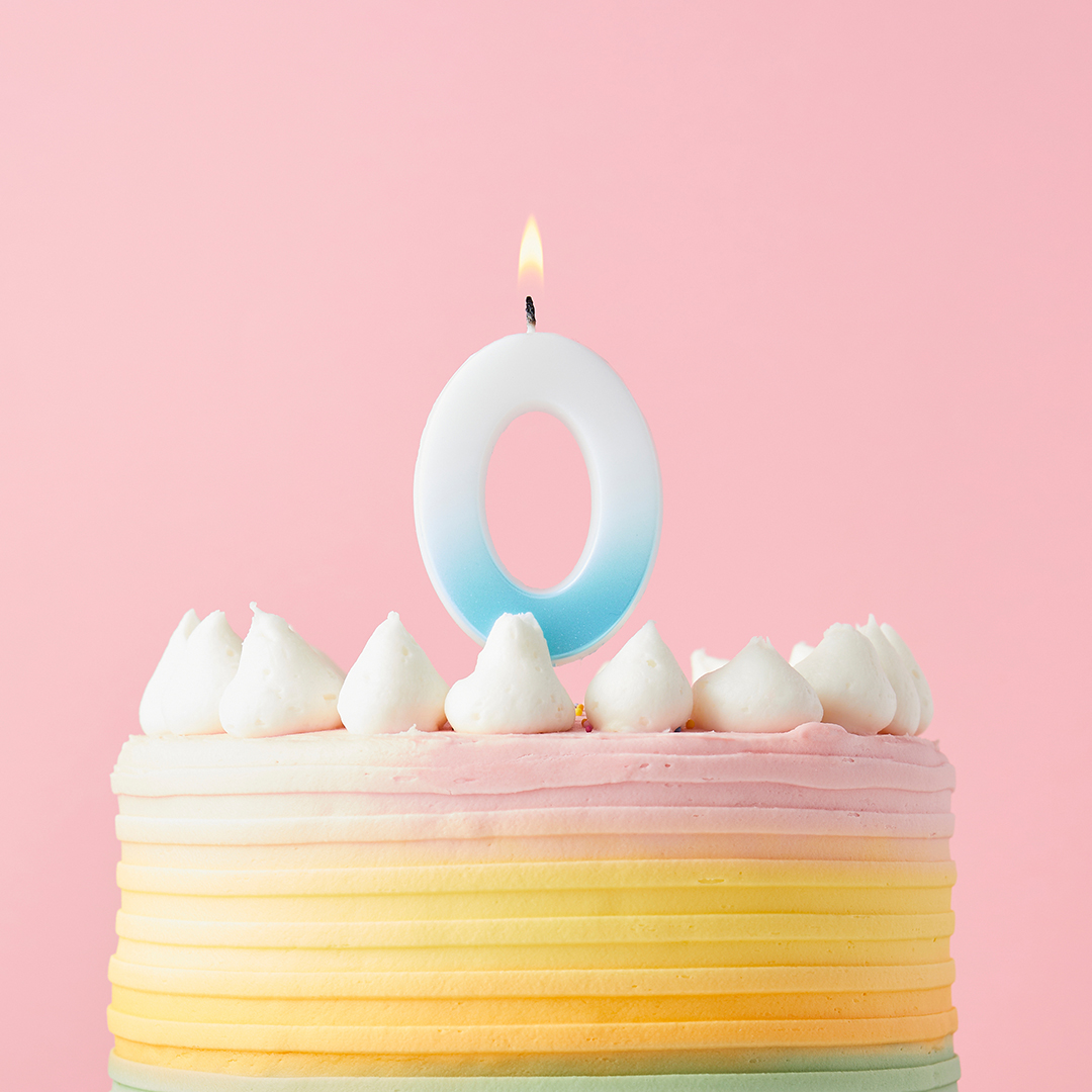 Baby Blue Ombre Number 0 Shaped Wax Pick Candle 6.2cm Product Gallery Image
