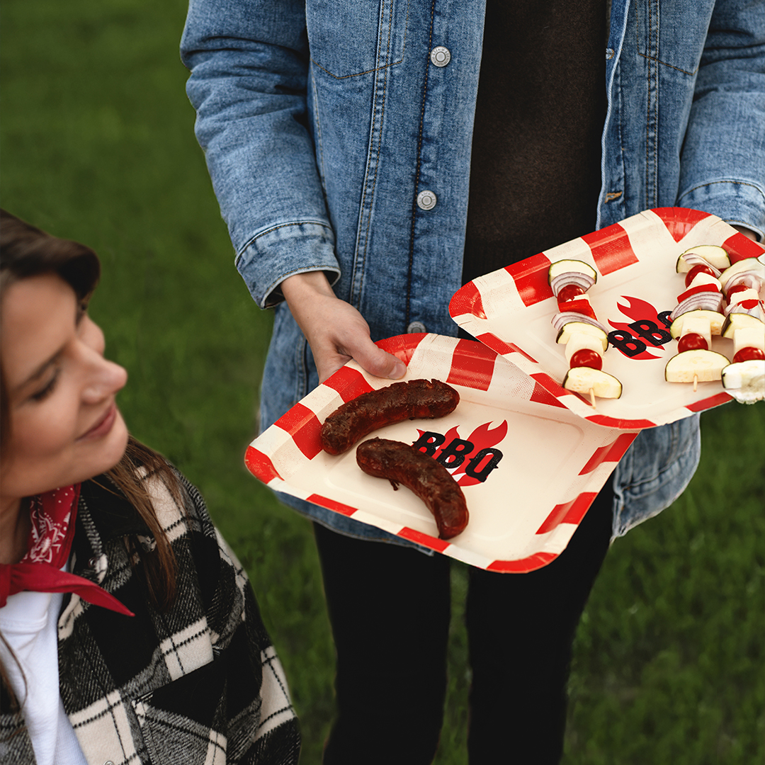 BBQ Red & White Square Paper Plates 26cm - Pack of 6 Product Gallery Image