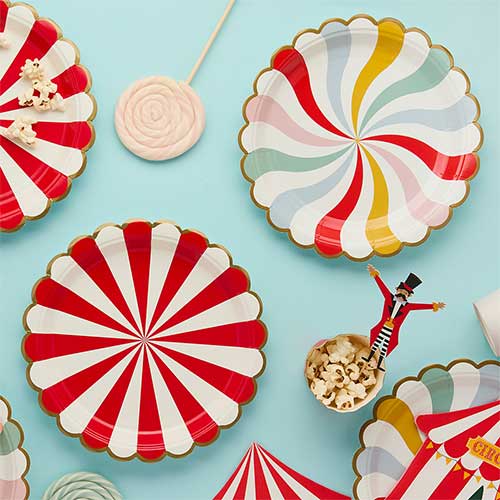 Circus Round Paper Plates 23cm - Pack of 8 Product Gallery Image