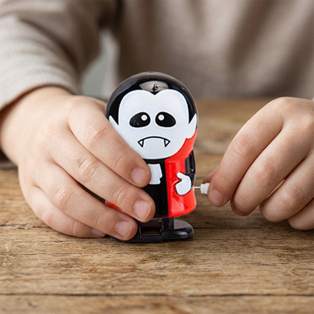 Dracula Vampire Wind Up Walking Halloween Figure Animated Toy 6cm View 2