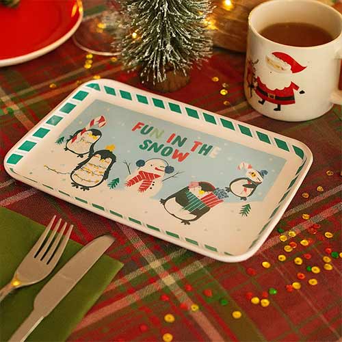 Fun In The Snow Christmas Reusable Plastic Treat Tray 29.5cm
