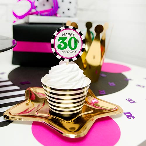 Metallic Gold Star Shape Foil Paper Plates 18cm - Pack of 6 Product Gallery Image
