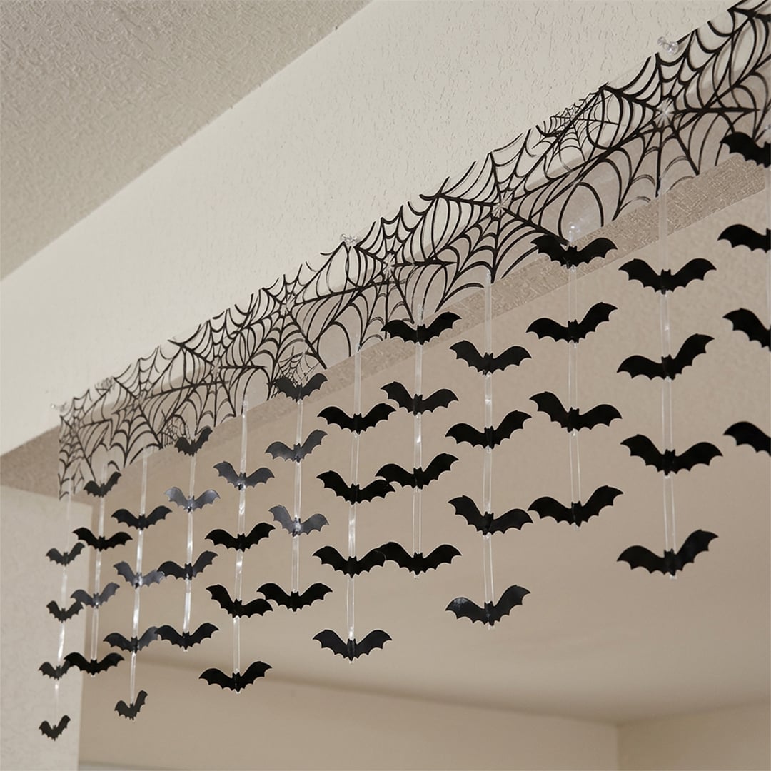 Halloween Gruesome Bat Attack Ceiling Plastic Hanging Decoration 3m