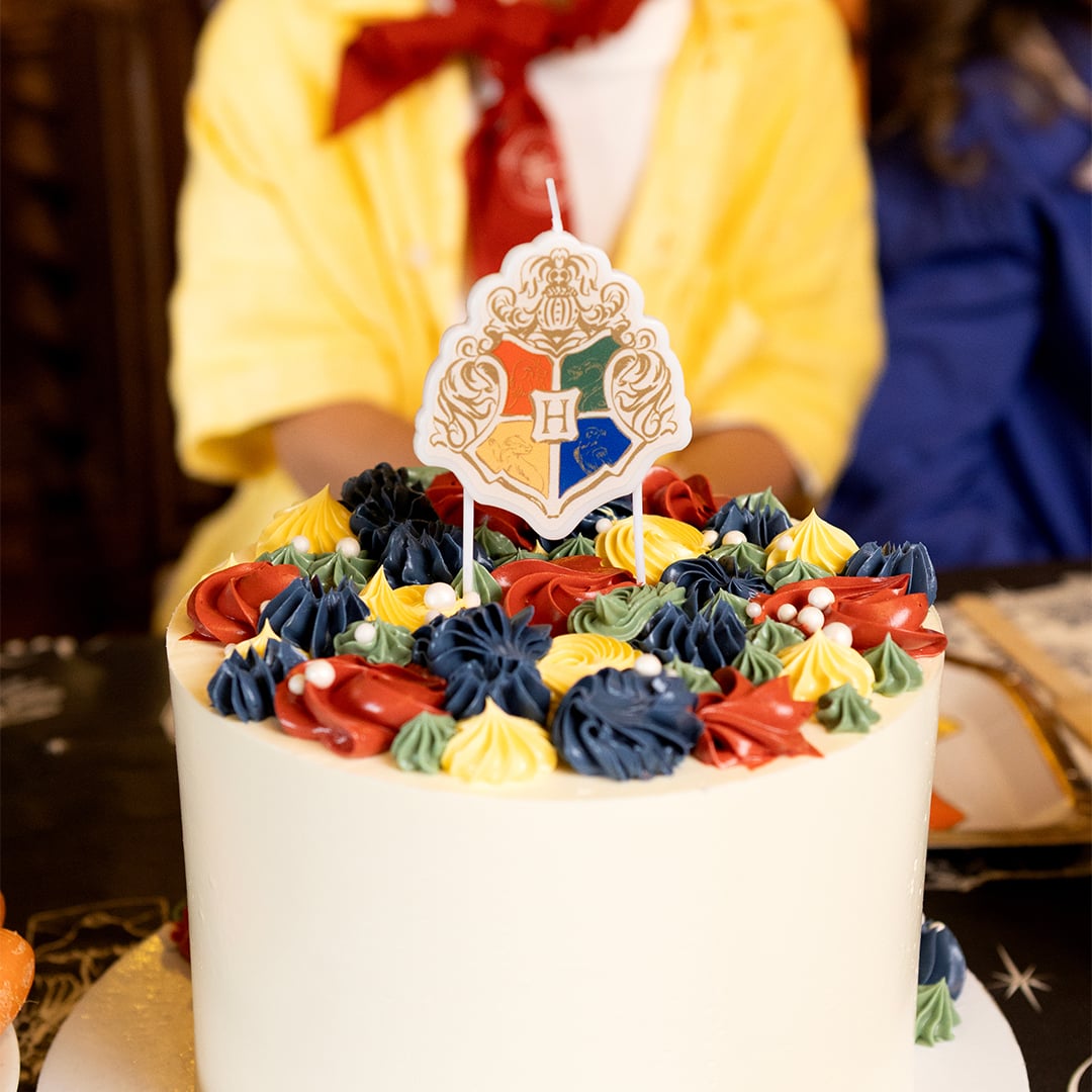 Harry Potter Hogwarts Crest Birthday Wax Candle View 2