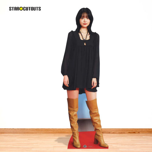 Hong Eun-chae Lifesize Cardboard Cutout 172cm Product Gallery Image