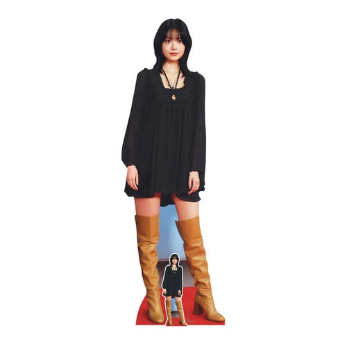 Hong Eun-chae Lifesize Cardboard Cutout 172cm