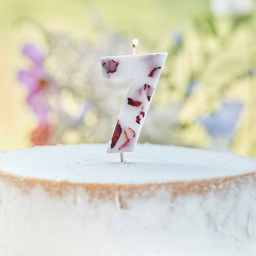 Pressed Petal Number 7 Shaped Candle Product Gallery Image