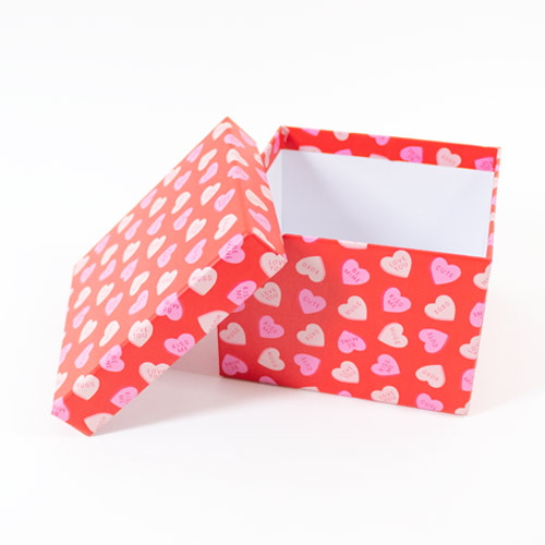 Red with Sweet Phrases Love Hearts Valentine's Square Gift Box 16cm Product Gallery Image