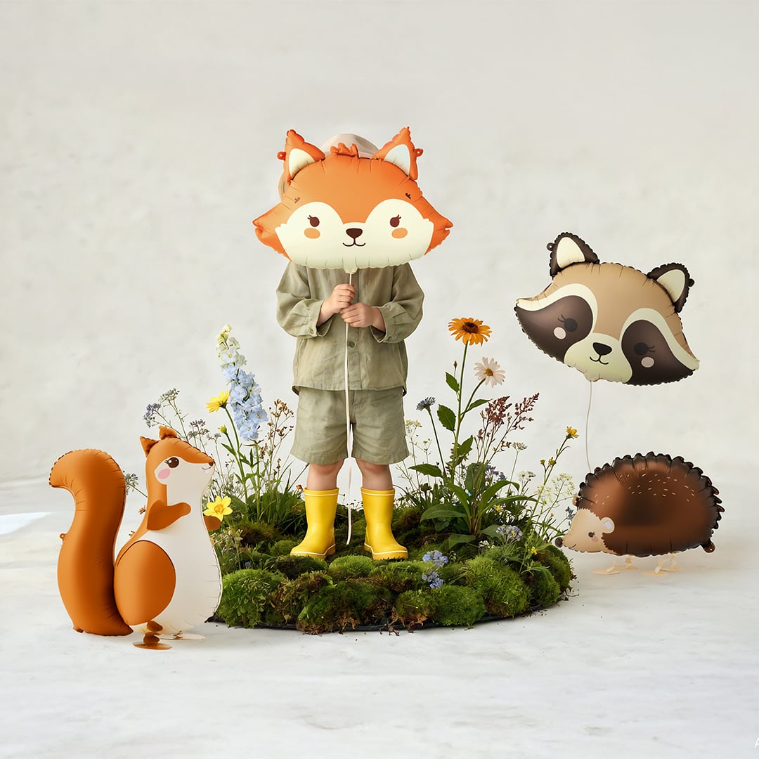 Squirrel Walking Pet Foil Balloon 78cm / 31 in Product Gallery Image